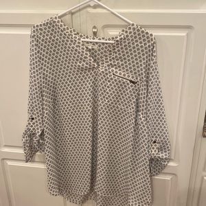 Maurices size 1 lightweight top
